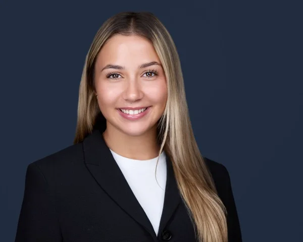 Healthcare headshot 2 Bryn Mawr